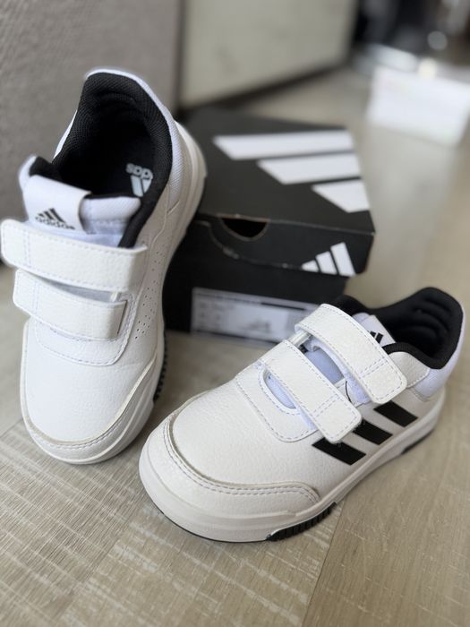 Adidas/Адидас бели нови  номер 30