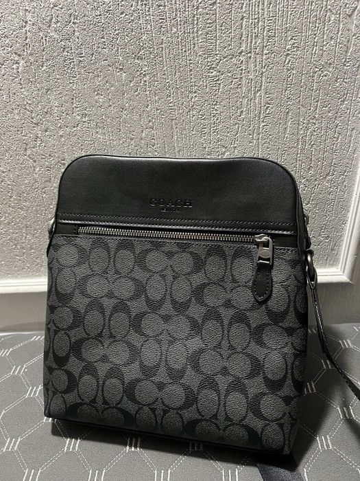 Продам барсетку Coach