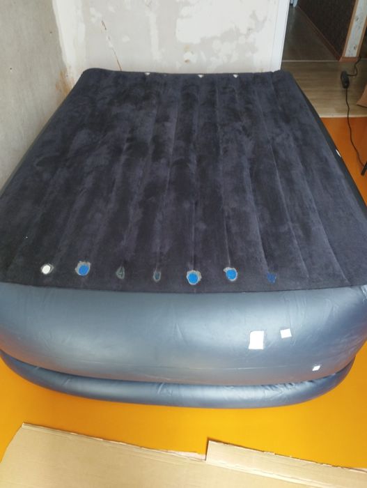 Продаётся надувной матрас б/у, 2х спальный
