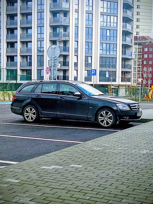 Продавам наличен автомобил