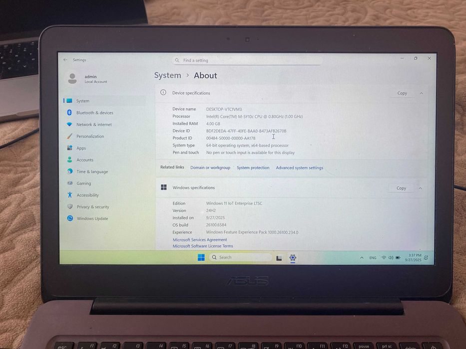 Ноутбук ASUS в отличном состоянии