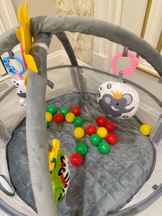Развивающий коврик/манеж с игрушками