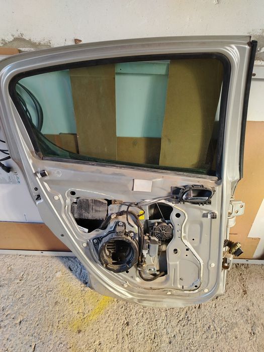 Пежо 207 на части.