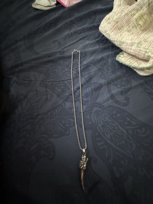 Серебреный клык