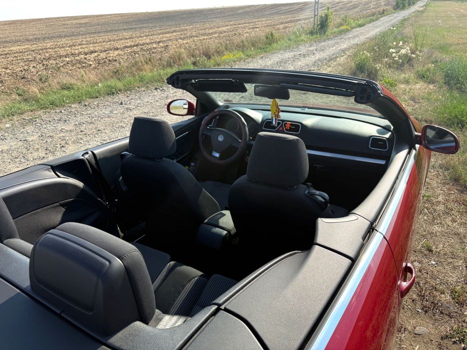 Vând mașină VW EOS roșu