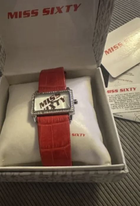 Дамски часовници