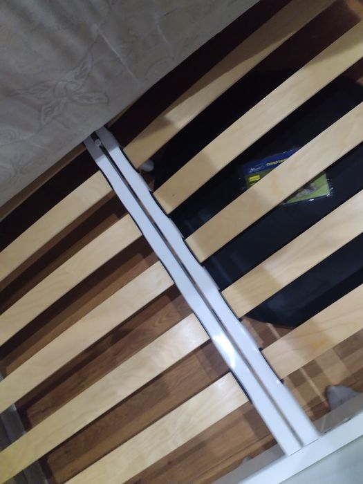 Кровать двуспальная, продам