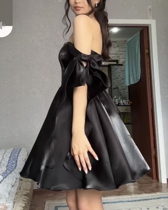 Платье, один раз надевала