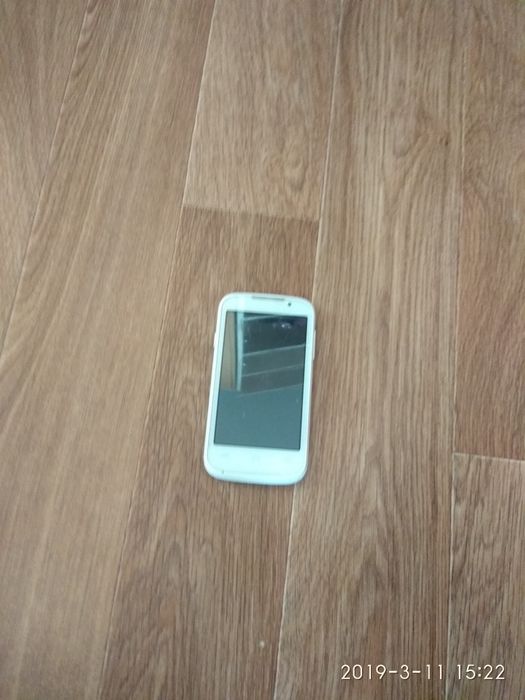 Телефон б/у Prestigio .