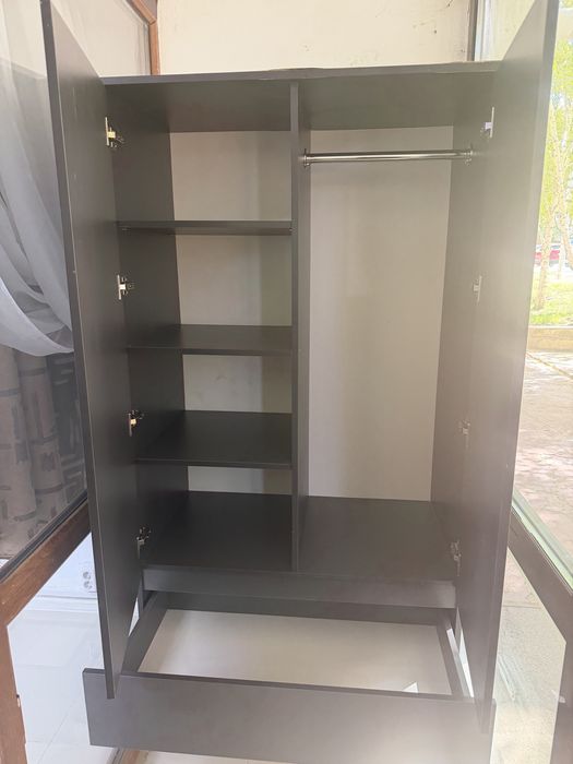 Продам шкаф современный