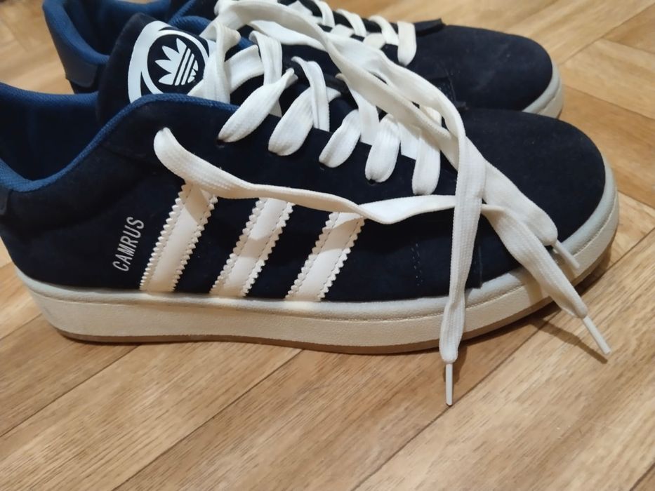 Кроссовки торг есть