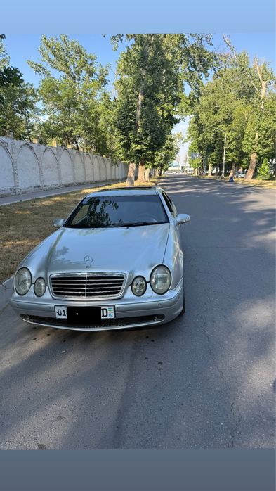 Mercedes-Benz CLK 240 2001