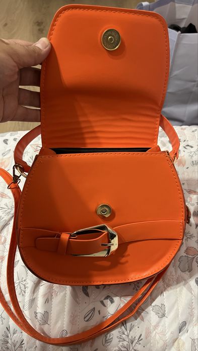 Продам женские сумки