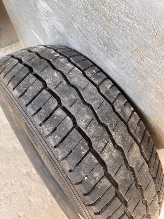 Комплект всесезонных шин