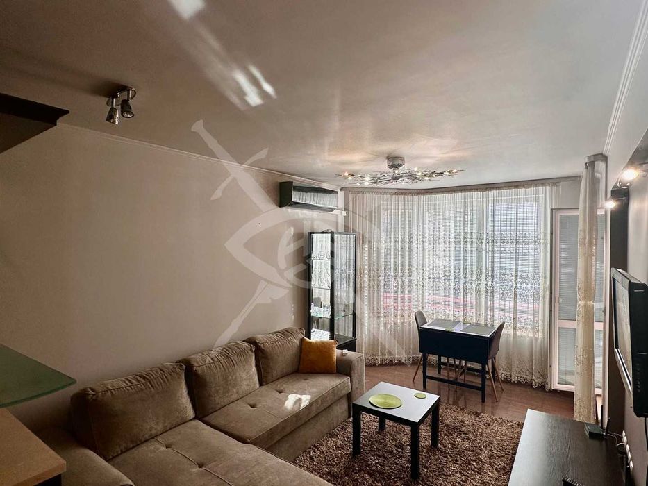 Дава се под наем Двустаен апартамент в София, Хладилника - 60 кв.м за 727.77 € - Снимка #2