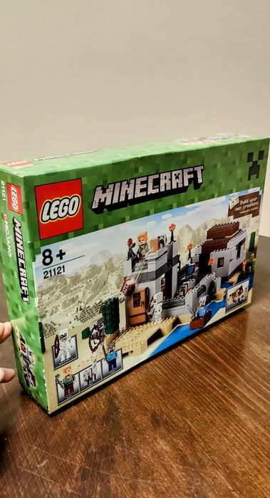 LEGO Minecraft 21121 The Desert Outpost