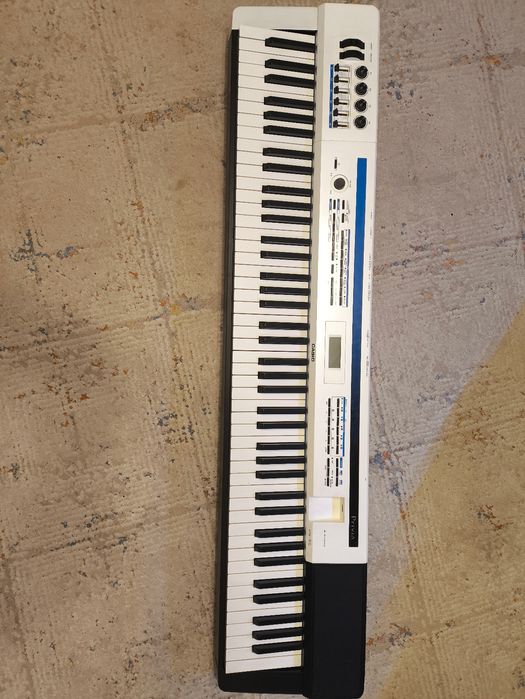 Цифровое фортепиано .