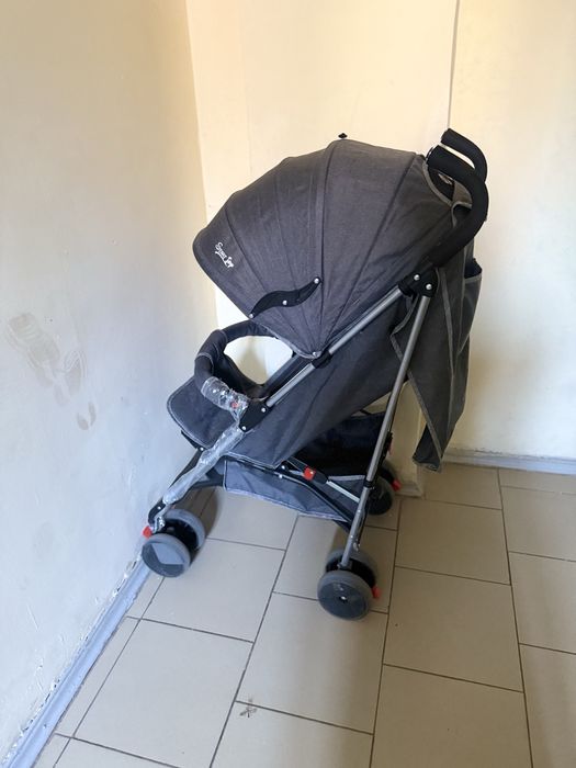 Коляска для детей собираеться