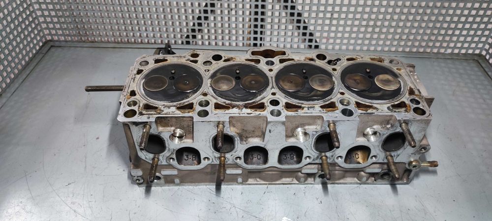 Chiuloasa chiulasa volkswagen cod motor AVF cod 038103373R