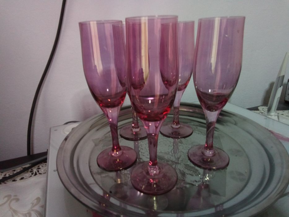 Чаши за шампанско