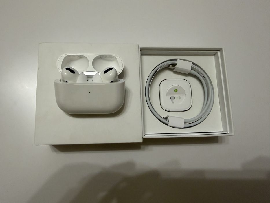Air pods Pro слушалки