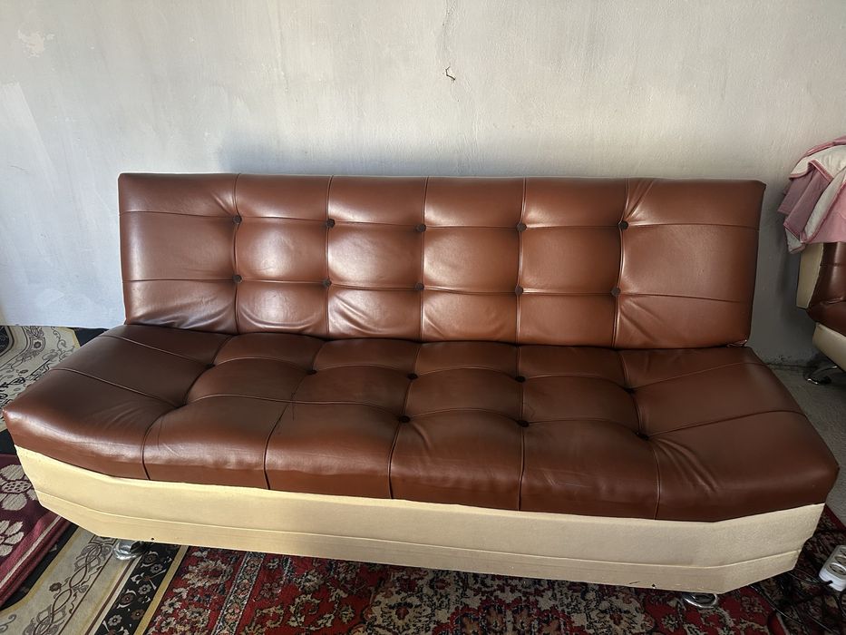 Продам диван в хорошем состоянии,2кресла