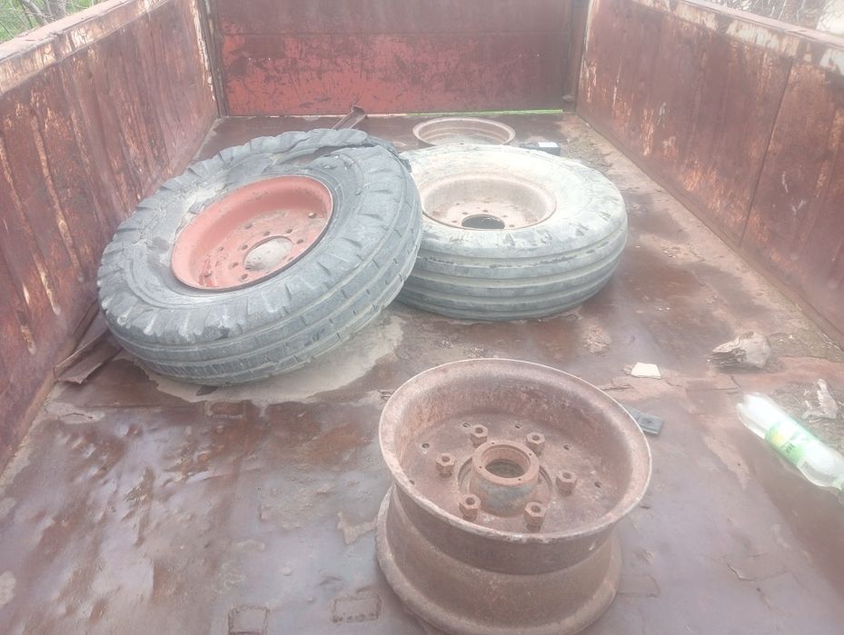 Трактор, Тележка