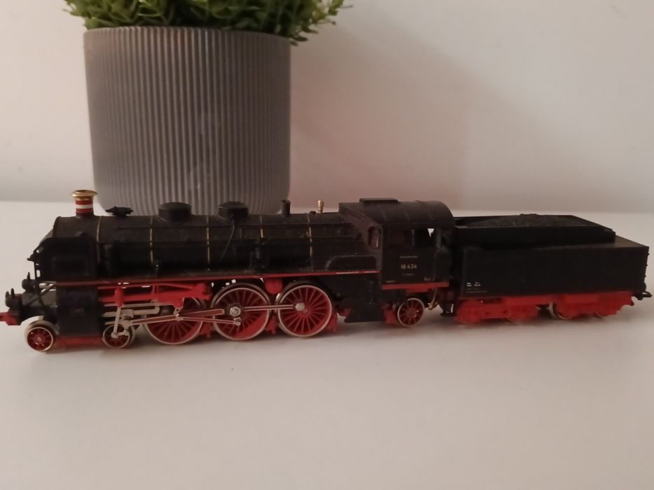 Locomotiva trenuleț marklin 18 434 in stare f buna AC analog