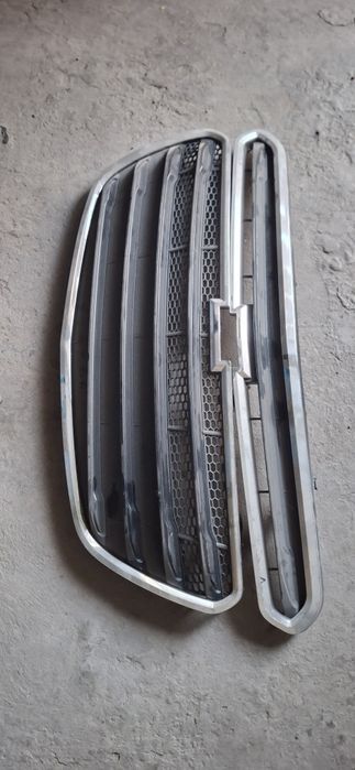 Продам аблицовку от спарка передного бампера состояние отличное целое