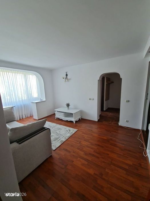 Ultracentral-Apartament cu 2 camere, mobilat — fotografia 1