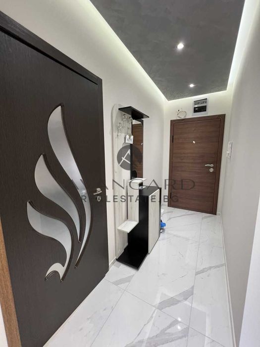 Продава се Двустаен апартамент в Пловдив, Тракия - 68 кв.м за 2177 €/кв.м - Снимка #8