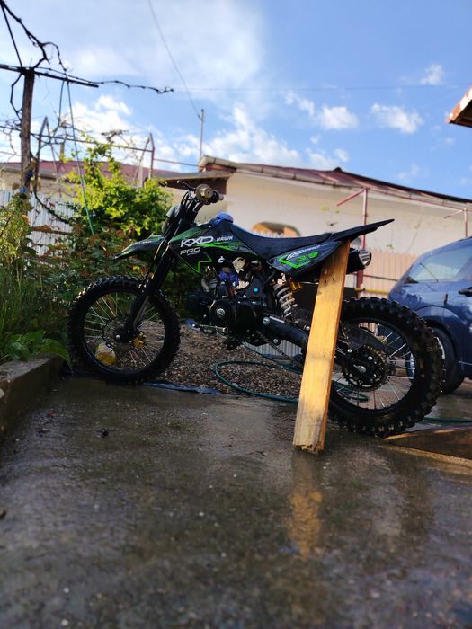 Vând cross 125 kxd