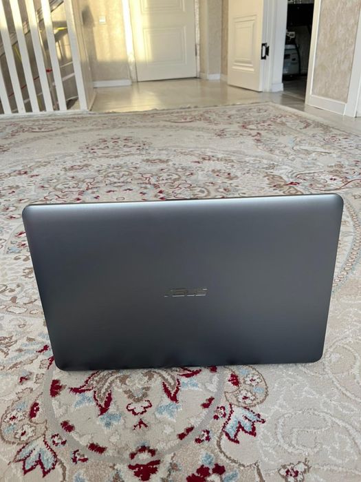 Нотбук Asus продам