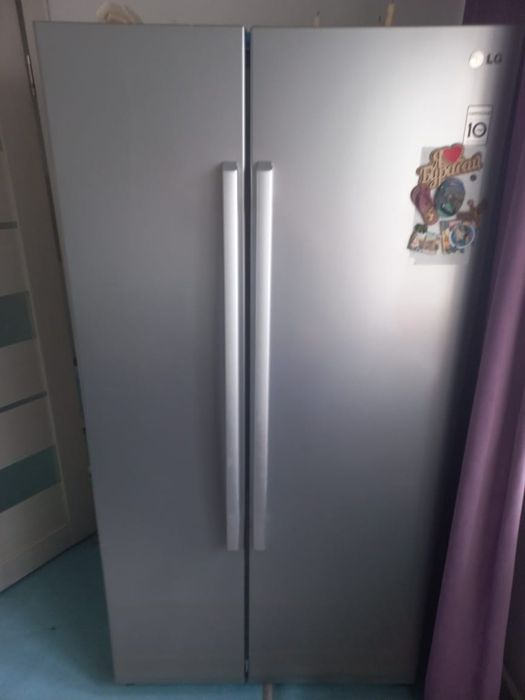 Продам холодильник