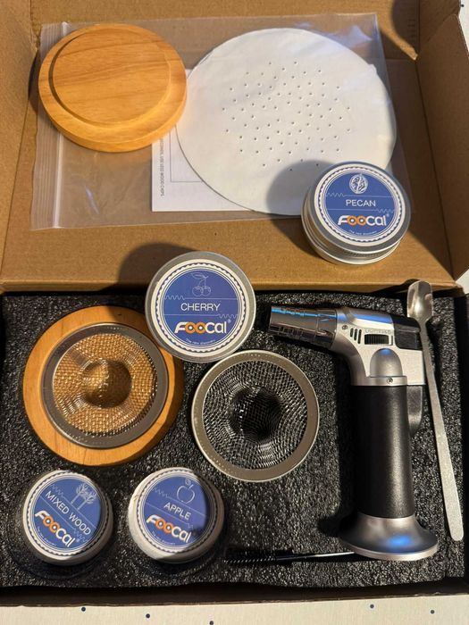 Kit afumare cocktailuri — Whiskey Smoker Kit cu arzator si arome, nou