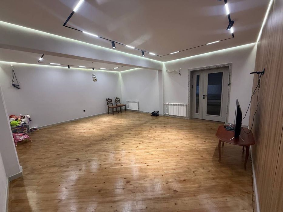 Продается 5-ти ком. кваотира, 113м2. Новостройка. Мирабадский р-н.