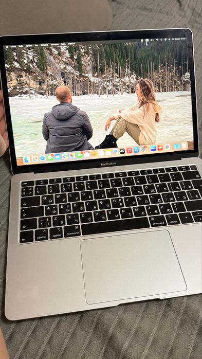 Продам Macbook Air