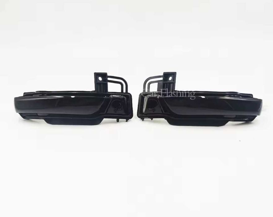 Динамични ( бягащи ) мигачи за огледалата за Jeep Grand Cherokee WK2