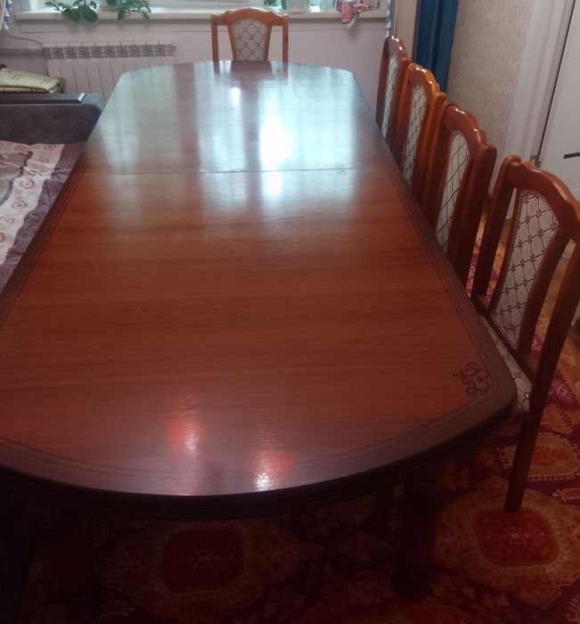 Продаю стол и стуля