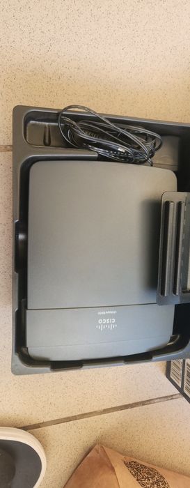 Router Wireless-N 300 Linksys E900