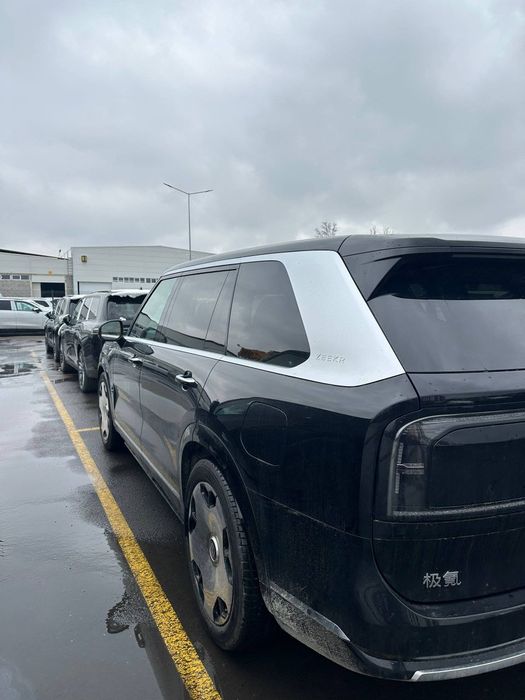 Zeekr 9x ultra продается