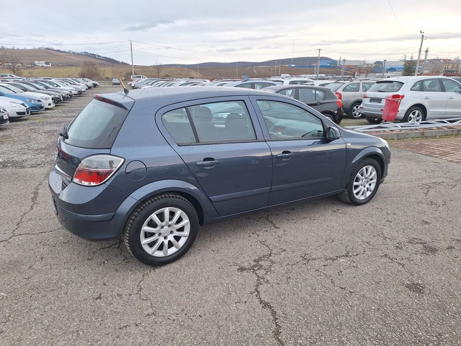 Opel astra 2009 1.6 Benzină cutie automată