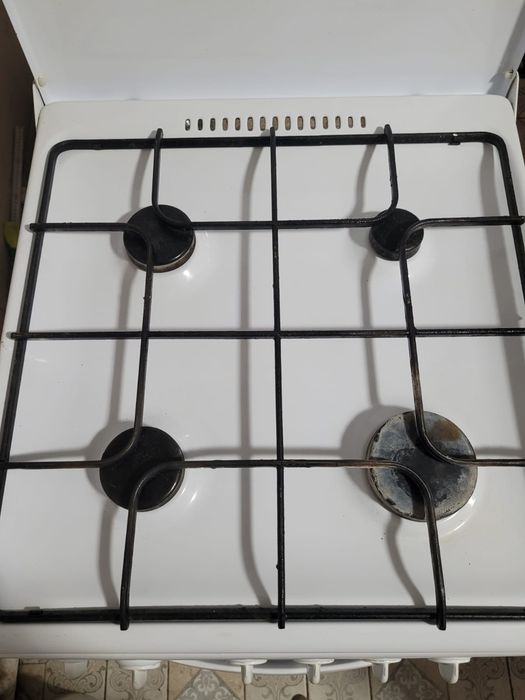 Продам газовую плиту
