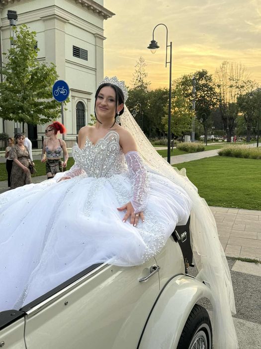 Rochie de mireasa de vânzare