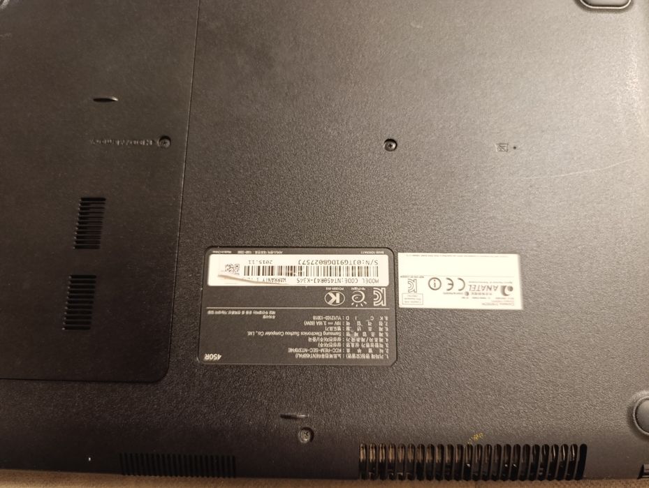 Продам ноут Samsung i3