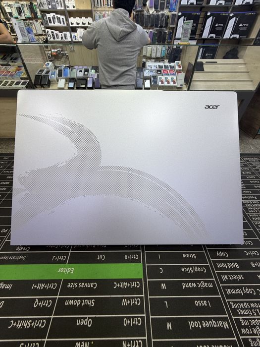 Acer Lite 16 . intel i5-1334U. 16gb/ddr5/512 gb ssd 15.6 IPS