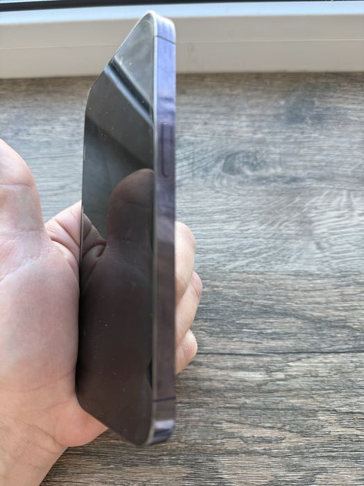 Продам Айфон 14 про 256