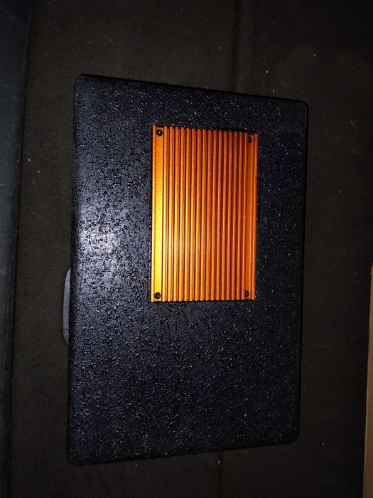 Сабвуфер DL Audio Barracuda 8A Underseat