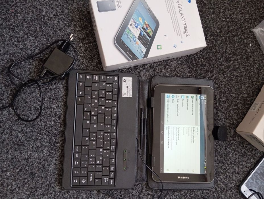 Lot 2 tablete și 2 telefoane funcționale