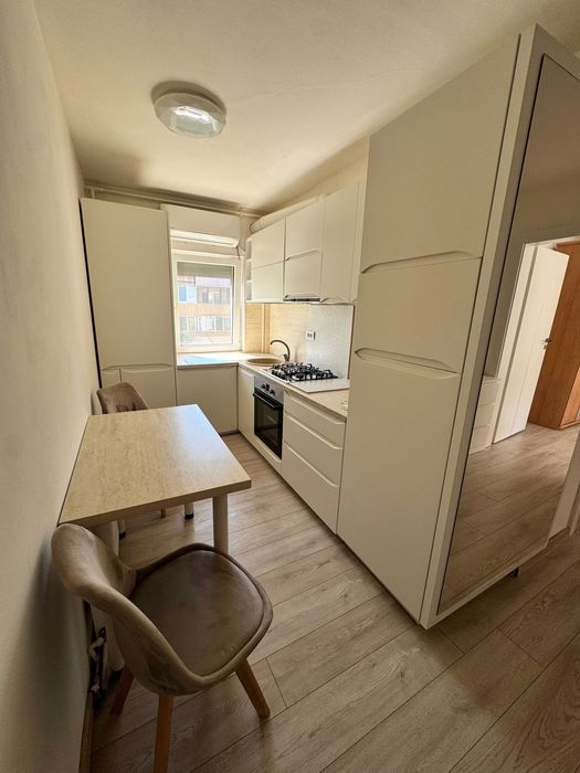 inchiriez apartament cu 1 camera 38m2 in TIMISOARA, zona Dimbovita ,proaspat renovat modern, 350 euro,